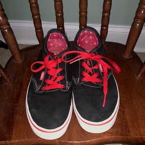 Vans sneakers with a very neat inside detail